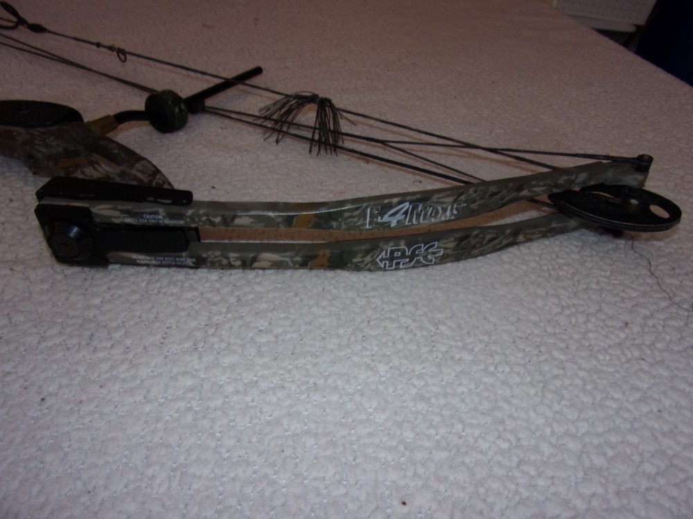 PSE Archery F-4 Maxis Compound Bow