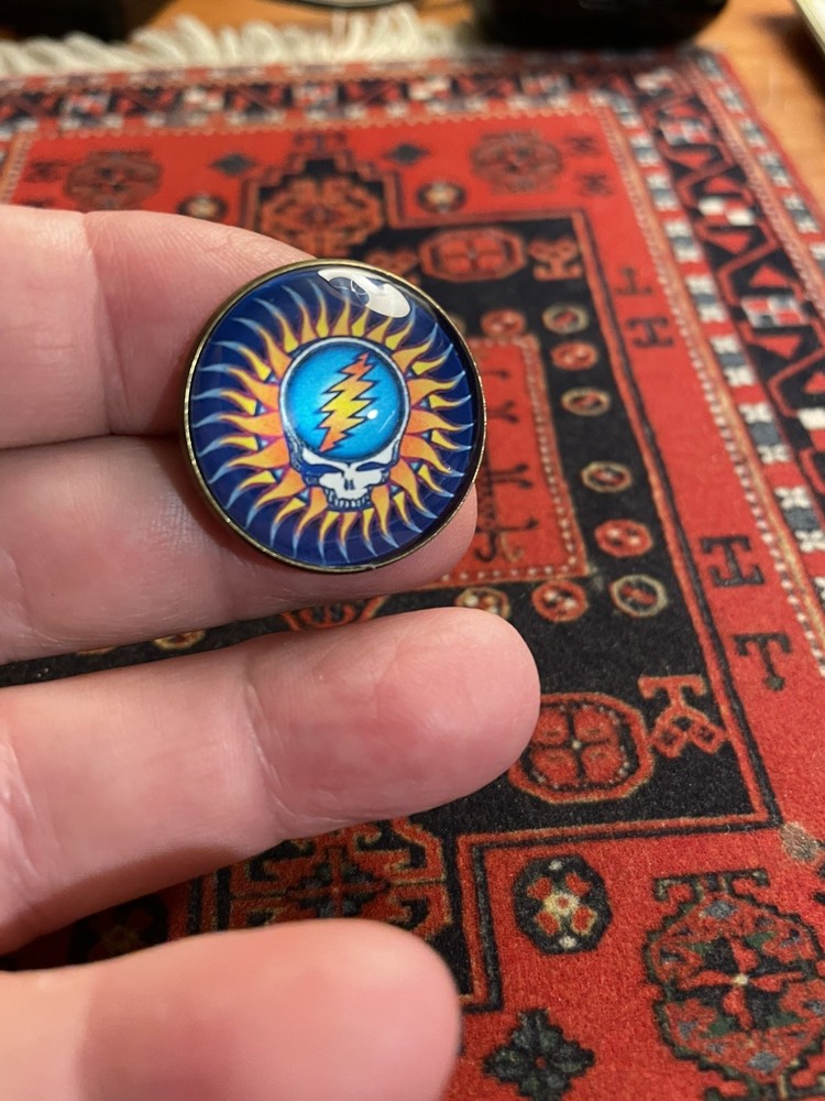 Quality Made Grateful Dead “Steal Your Face “ Pin