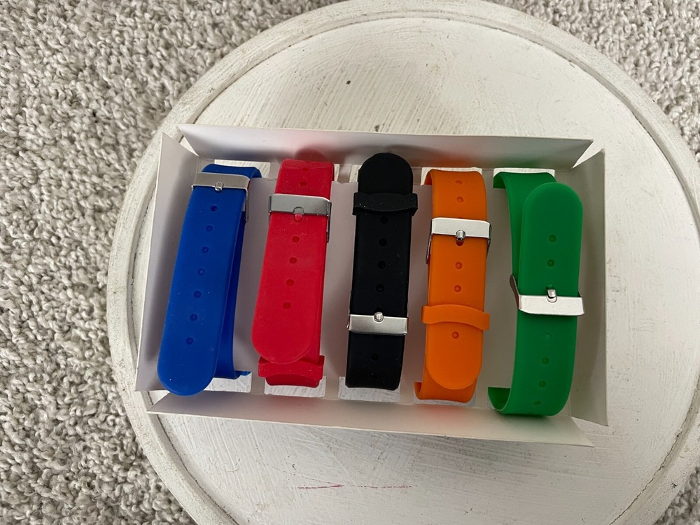 Go Bands Go Pedometer Watch Steps Counter Interchangeable 5 Bands Multicolor