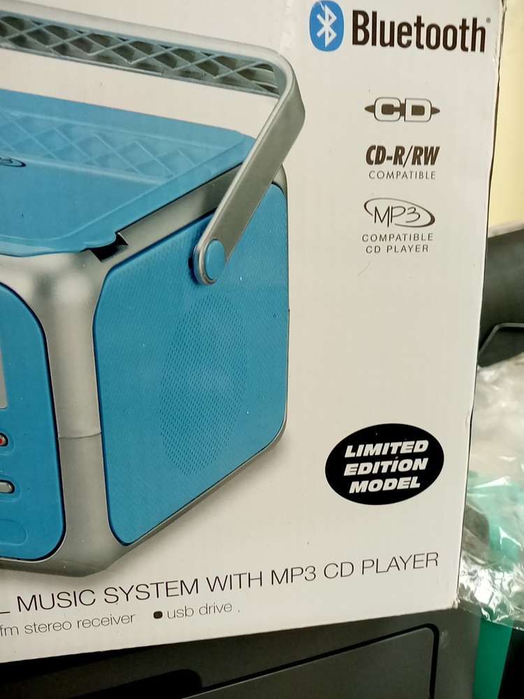 Jensen Bluetooth Digital Music System MP3 CD Player New Open Box CD- 660SB