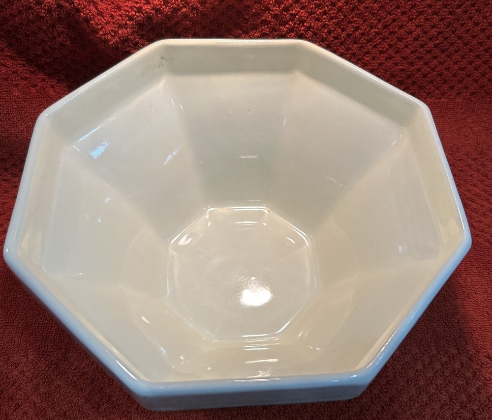 Vintage HAEGER embossed diamond rope design PLANTER
