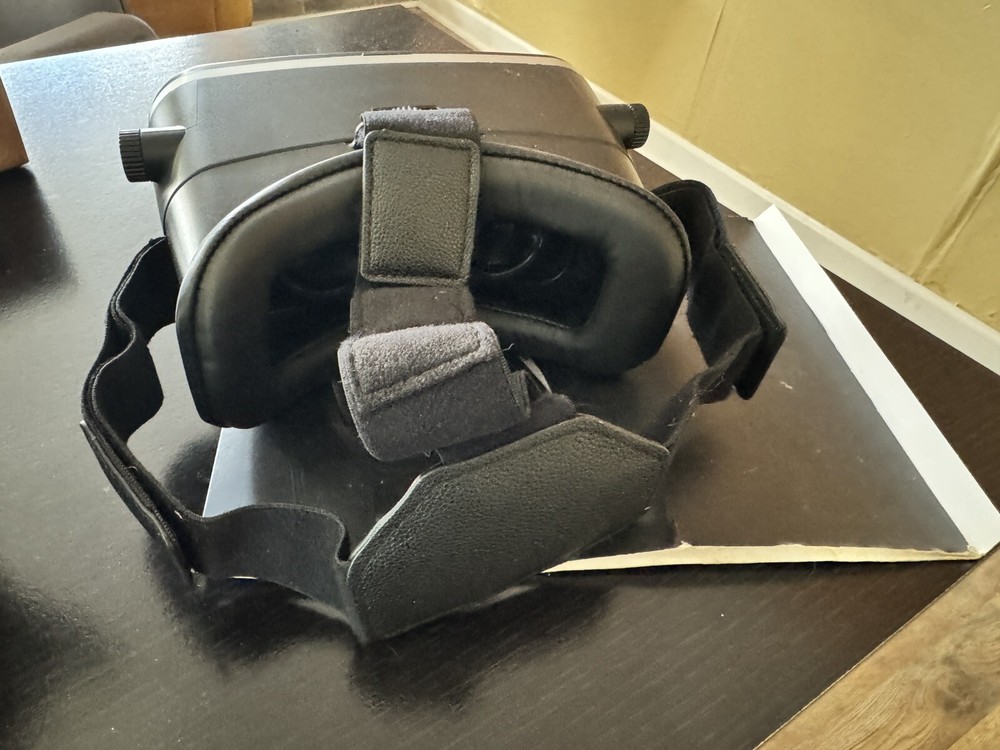 VR KIX Virtual Reality Glasses