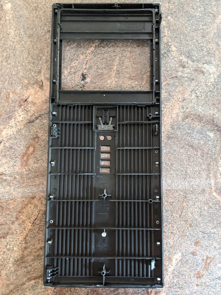 HP Pro Tower 6000 6200 6300 Front Face Plate Bezel P1-628562