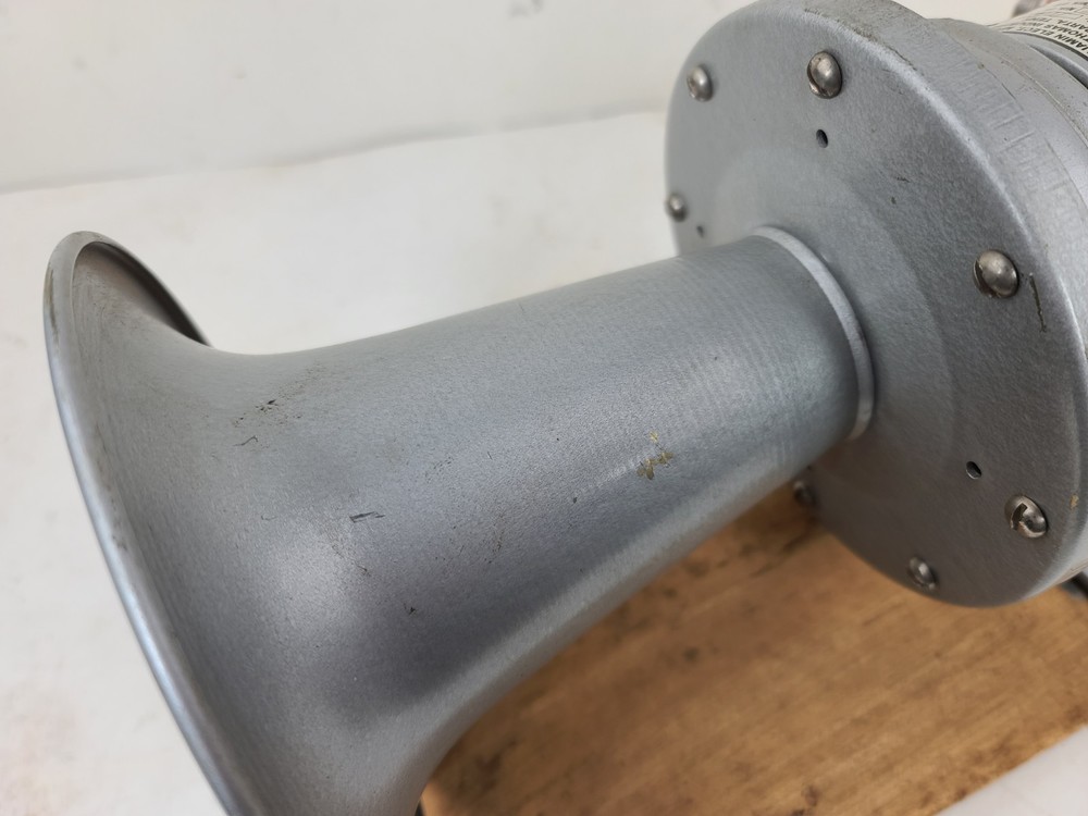 Thomas Ind. Benjamin Products Electrical Horn KM-8170