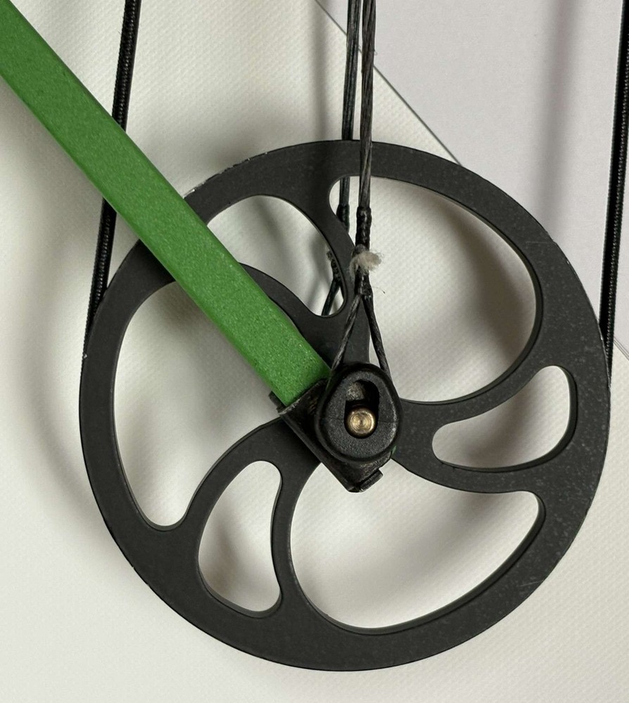 Genesis Compound Bow Green