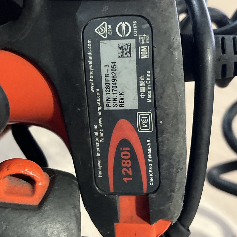 x2 HONEYWELL 128OI HANDHELD BARCODE SCANNER