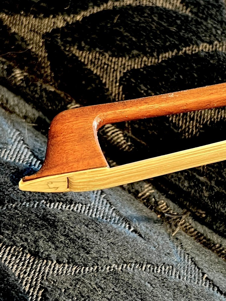 French violin bow