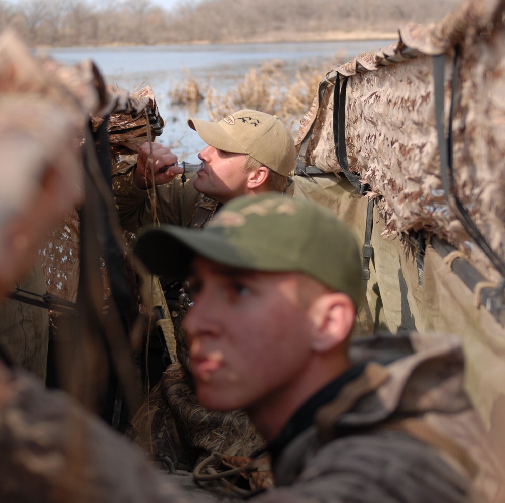 Avery Outdoors Quick-Set Aluminium Duck Boat Blind Combo Kit