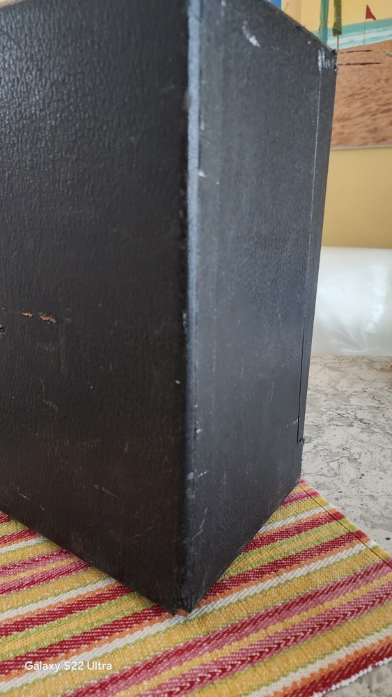 Revele 8 Model 85 Projector