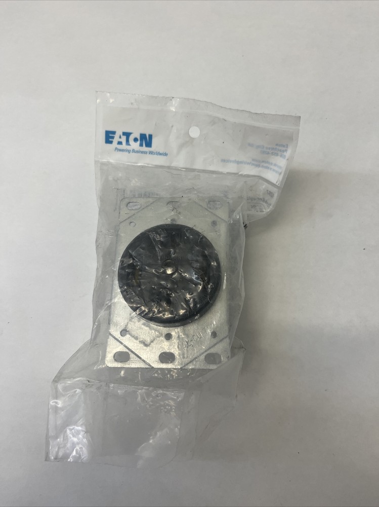 EATON FLUSH RECEPTACLE 1257