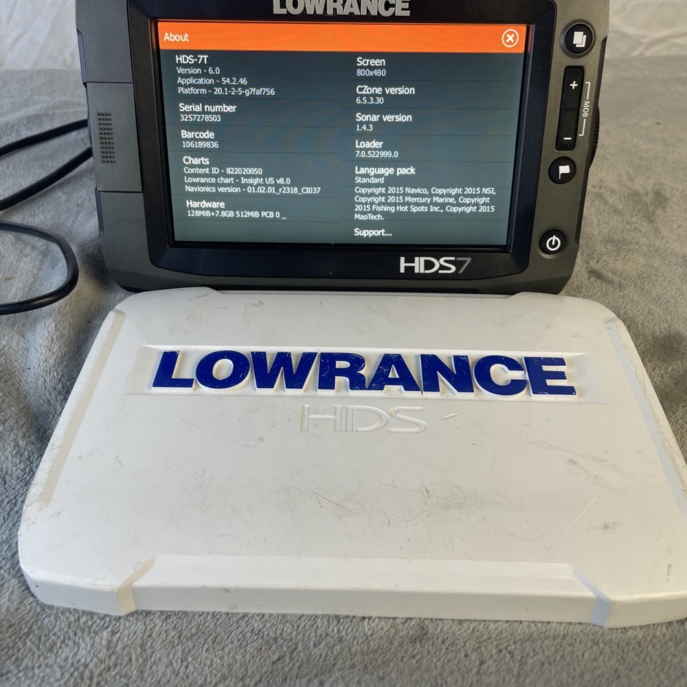 LOWRANCE HDS-7T CHARTPLOTTER BOAT SONAR SCREEN DISPLAY