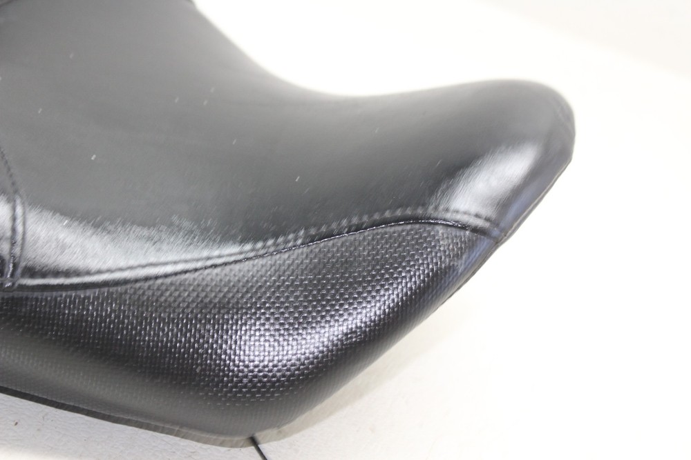 2002-2006 Harley-davidson V-rod Vrsca Front Drivers Seat