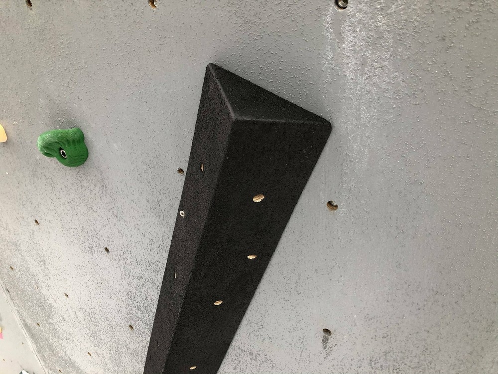 Long Triangle Rail | Textured Climbing Volume