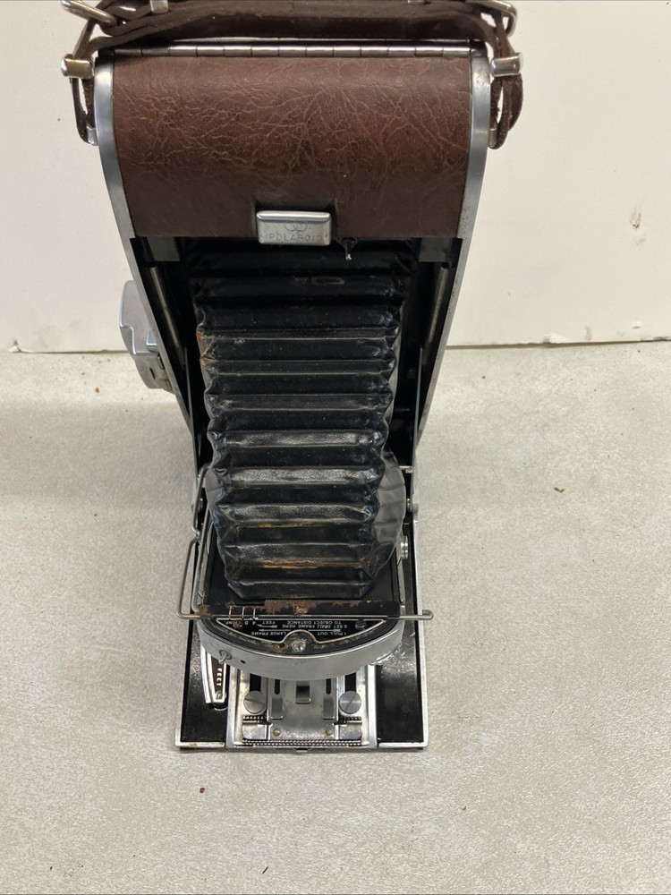 POLAROID LAND CAMERA MODEL 95B From Collection