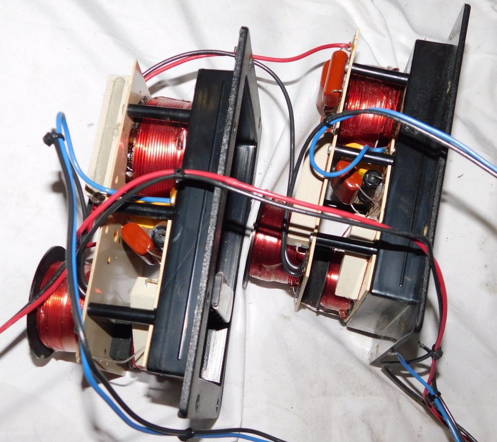 EAW CR-57 crossovers pair