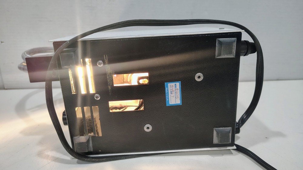 Fiber Optic Illuminator Lite Scope Cold Light Source Generates high-Intensity