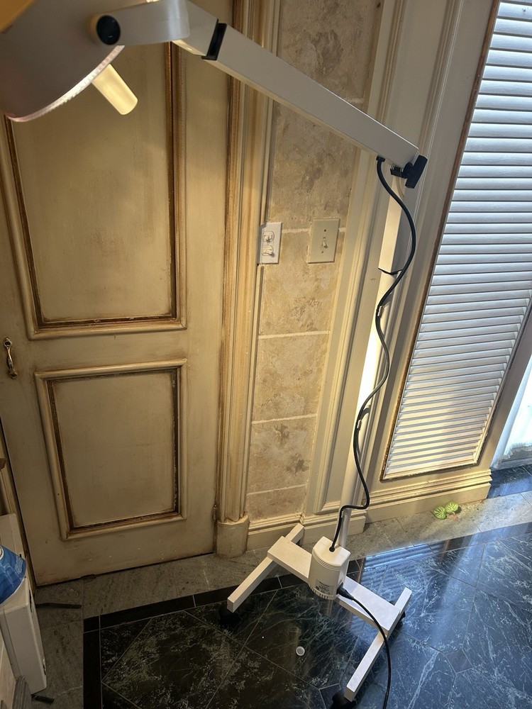 Welch Allyn Examination Light Model 44200