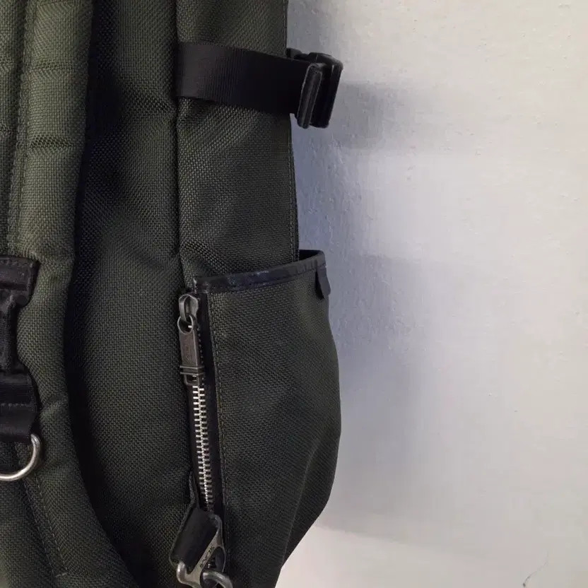 TUMI Alpha Bravo Rezon Olive Backpack Good Condition