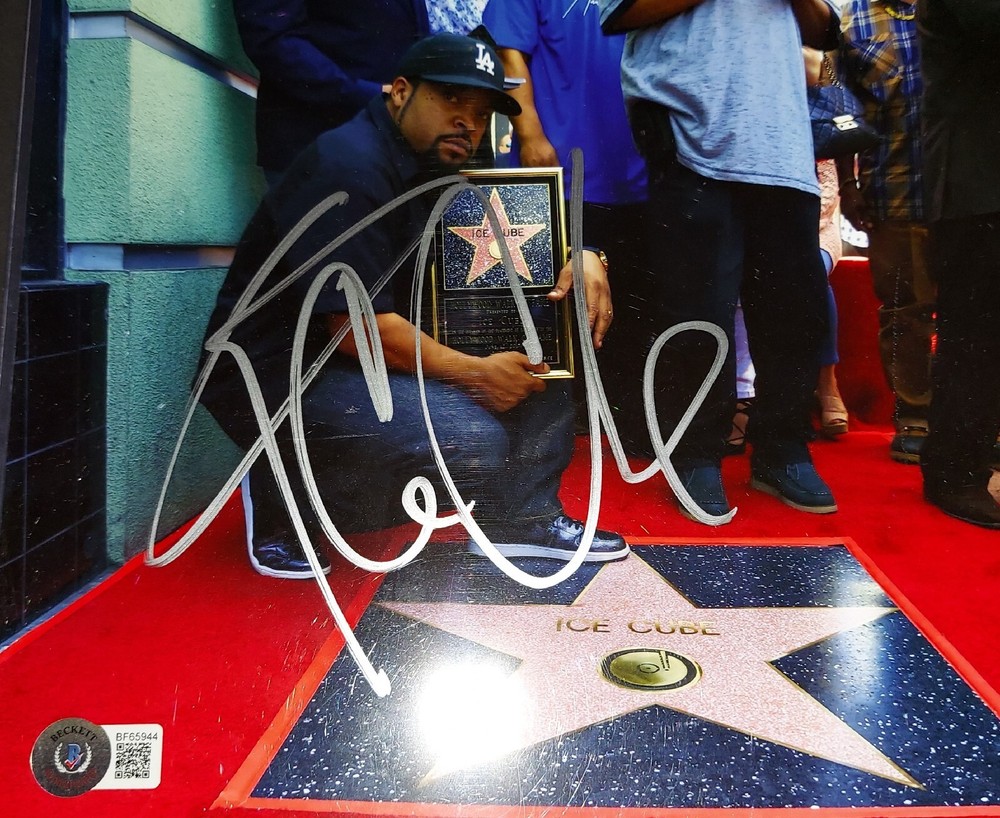 Ice Cube Signed Autographed 8x10 Beckett COA