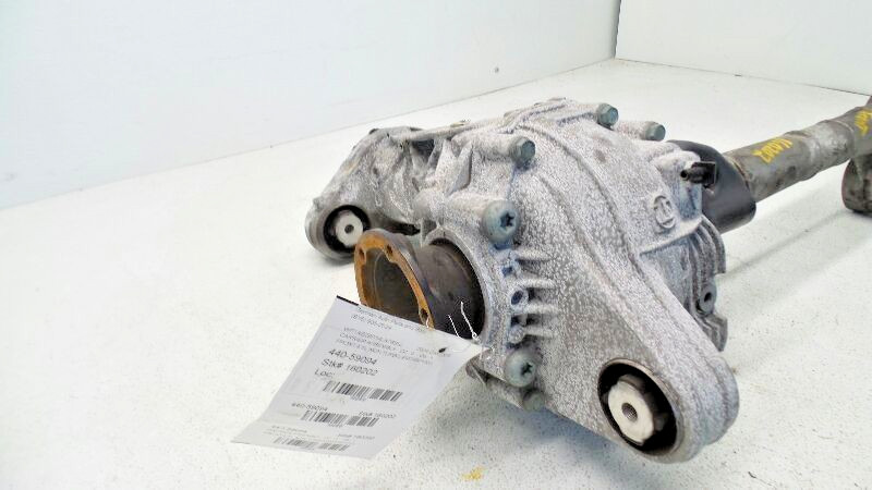 2003-2006 Porsche Cayenne Front Axle Differential Carrier