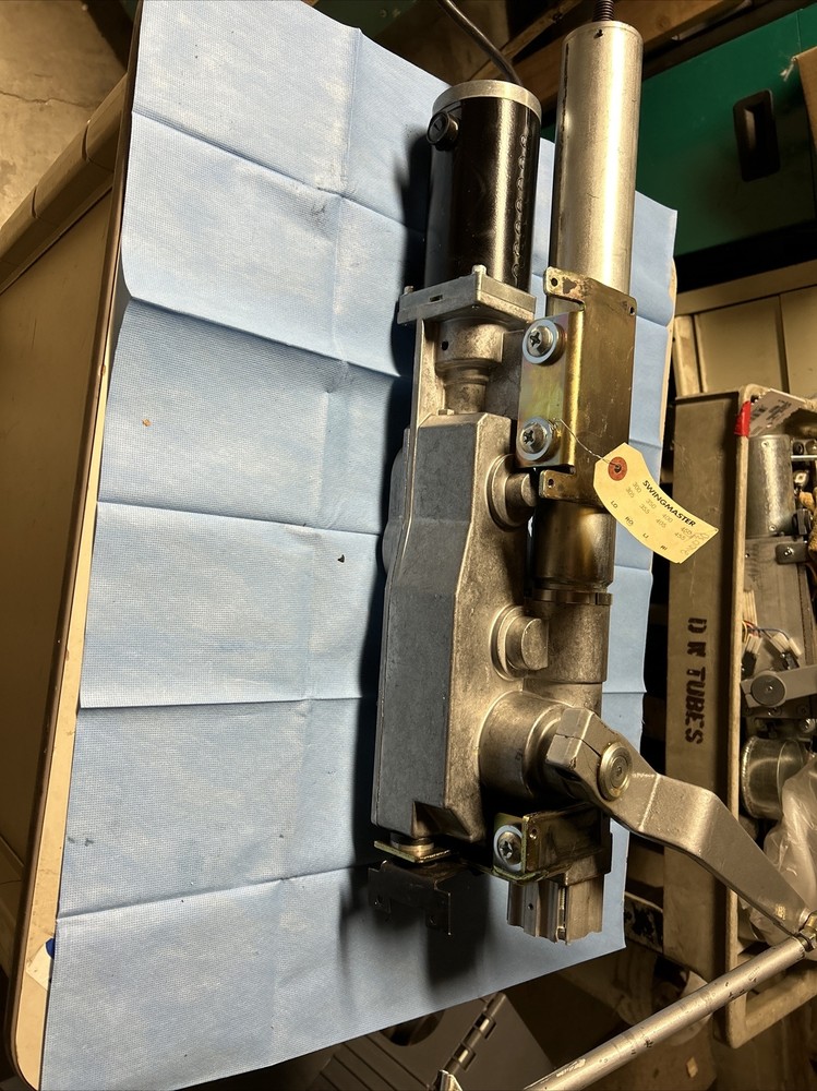 Besam Swingmaster 450 Surface Mounted