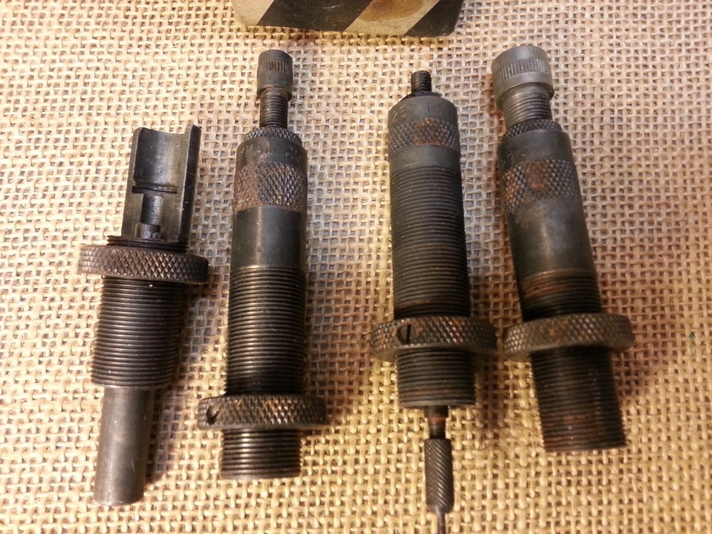 Lyman 310 Reloading Die Set for 257 Roberts