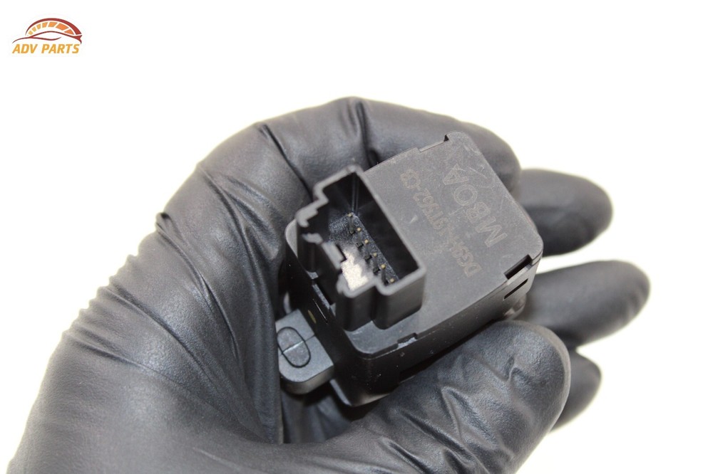 2015 - 2017 FORD MUSTANG AIR TEMP TEMPERATURE HUMIDITY SENSOR OEM