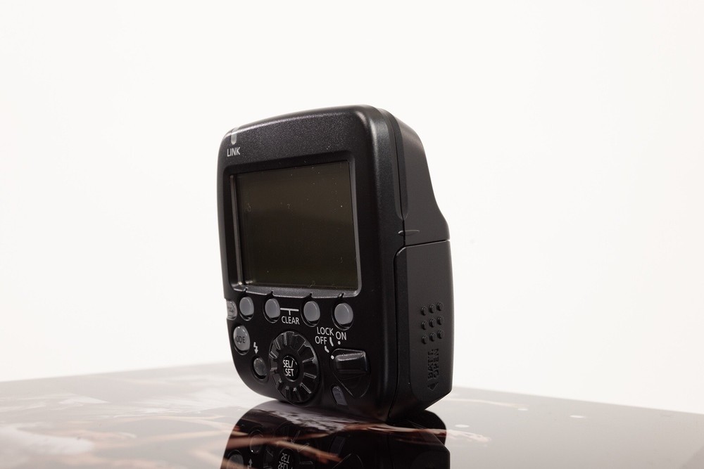 canon st-e3-rt speedlite transmitter