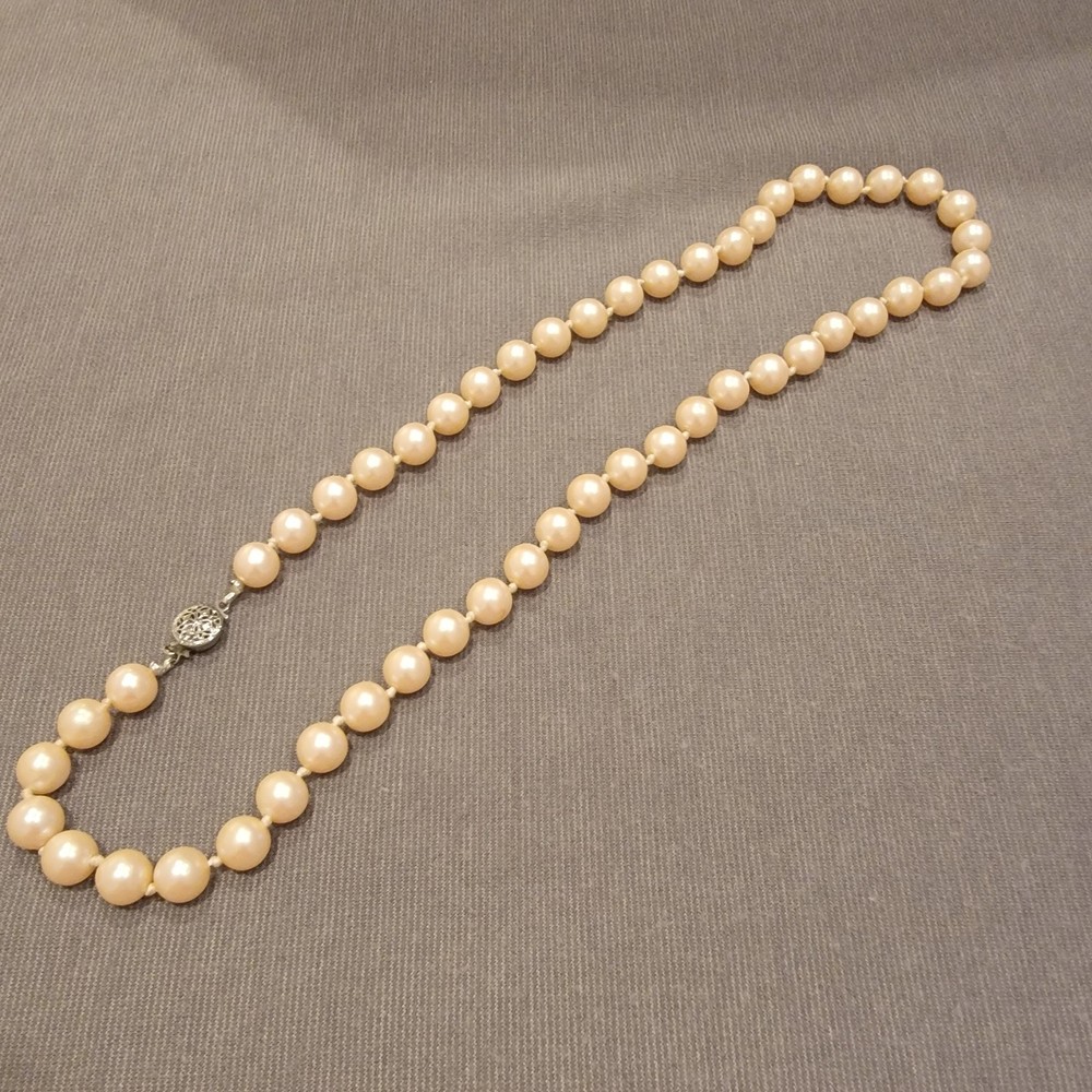 Faux Pearl Single Strand Necklace Knotted Elegance