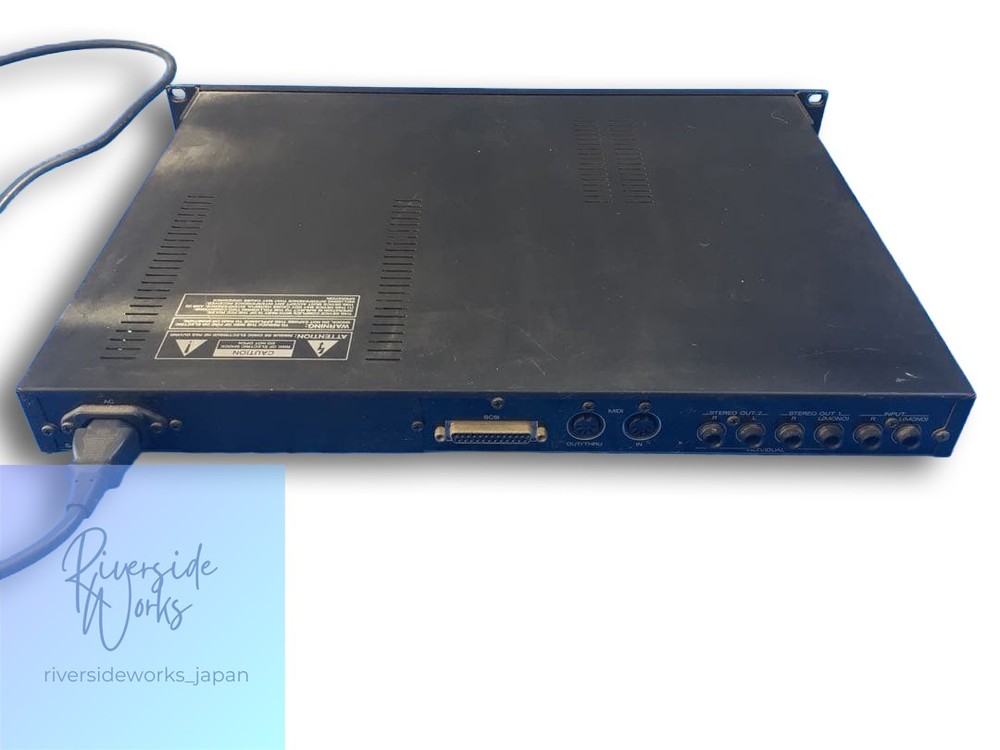 Roland S-760 Digital Sampler