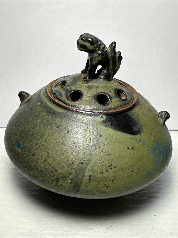 Vintage OMC Japan Ceramic Frog? incense burner