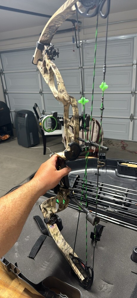Cabelas BowTech Compound Bow