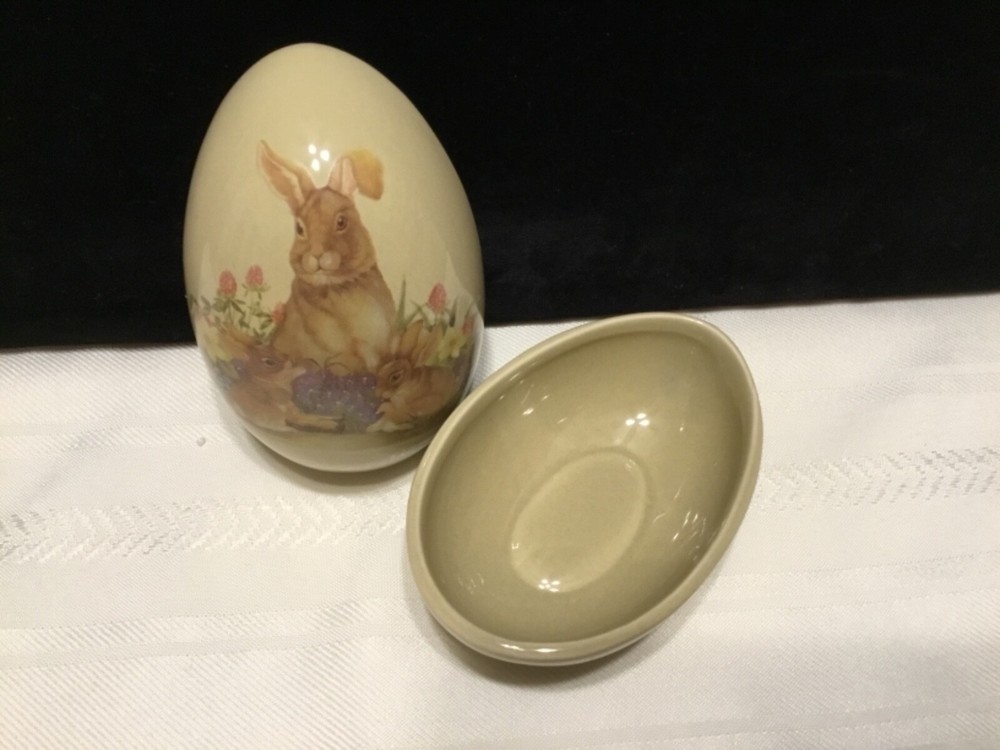 Ceramic Easter Bunny Egg Shape Covered Trinket Box - New!  (HH51)