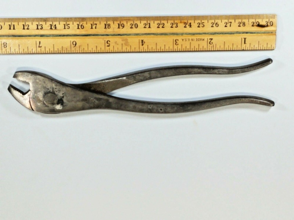 Plumb Battery Pliers 218