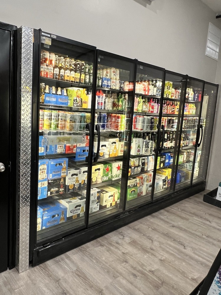 Reach-in Cooler