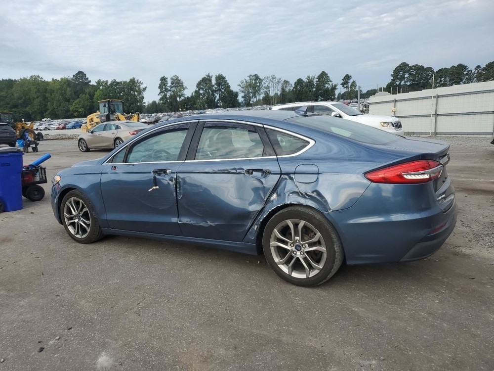 FUSION 2019 Glove Box 4937195