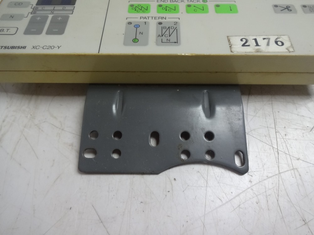 Mitsubishi XC-C20-Y Control Panel