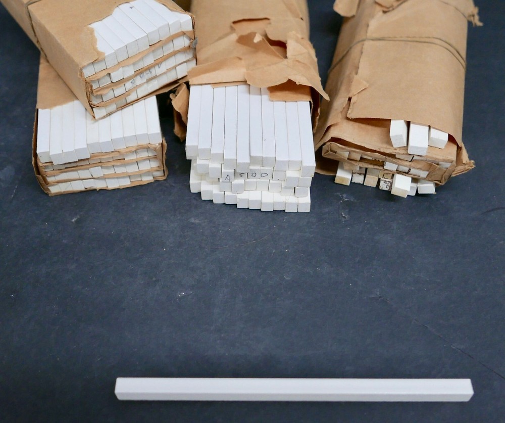 Thin Vintage Tile Liner White