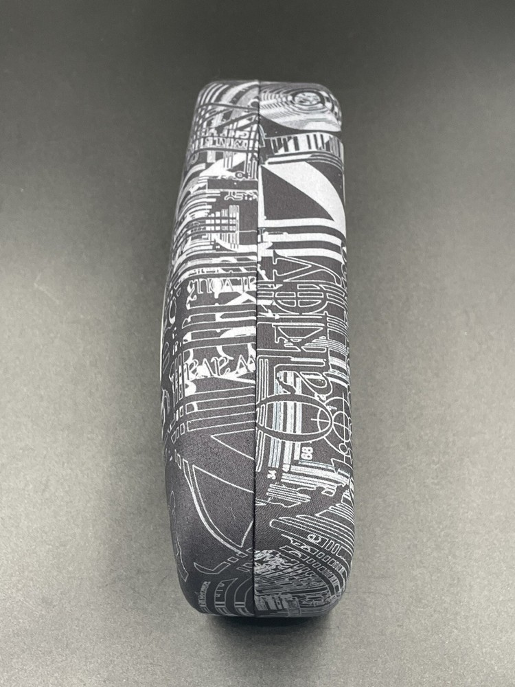 Oakley Square O Black Headliner Graphics Case