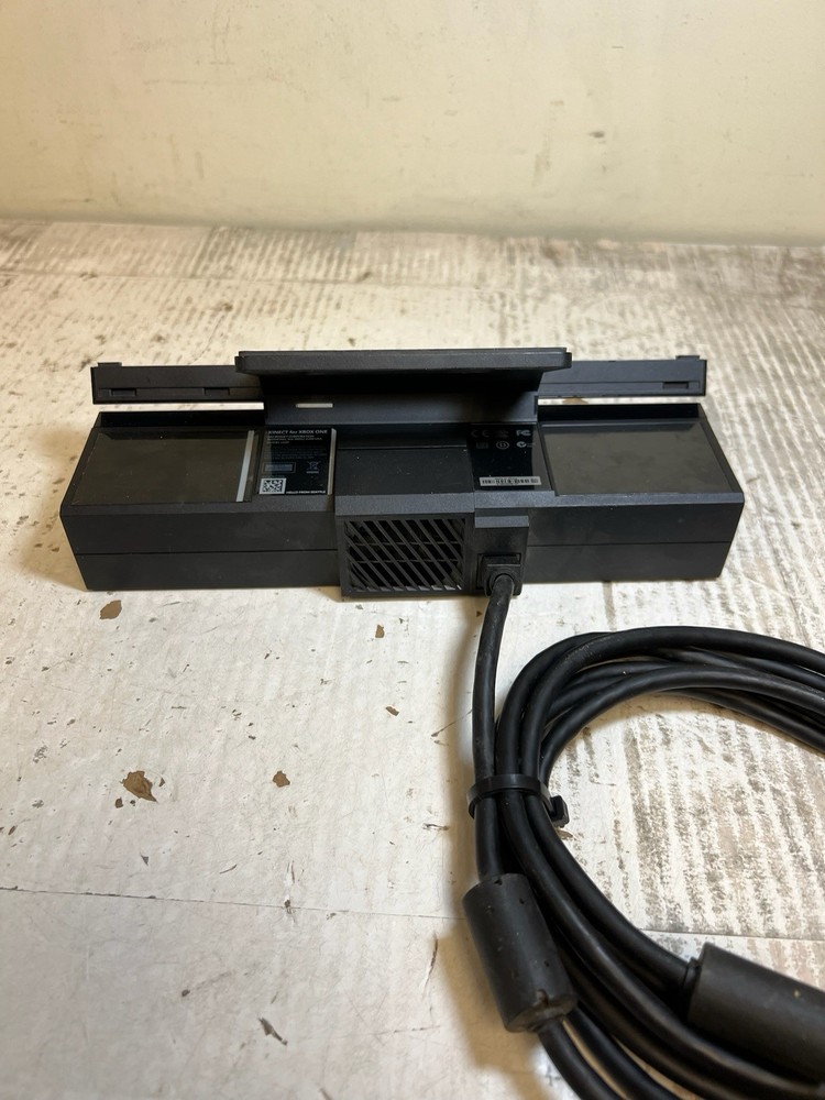 Microsoft Xbox One Kinect Wired Motion Sensor Black Model 1520 OEM - Tested