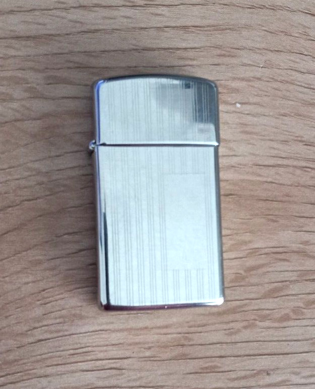 Vintage ZIPPO Lighter Little Format Chrome Lightly Used