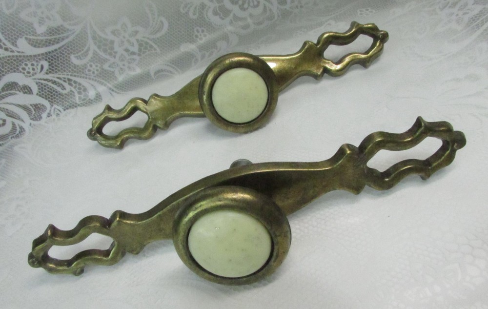 Vintage Brass DRAWER PULLS Knobs Button Handle w Back Plates Canada CK3144 SP13