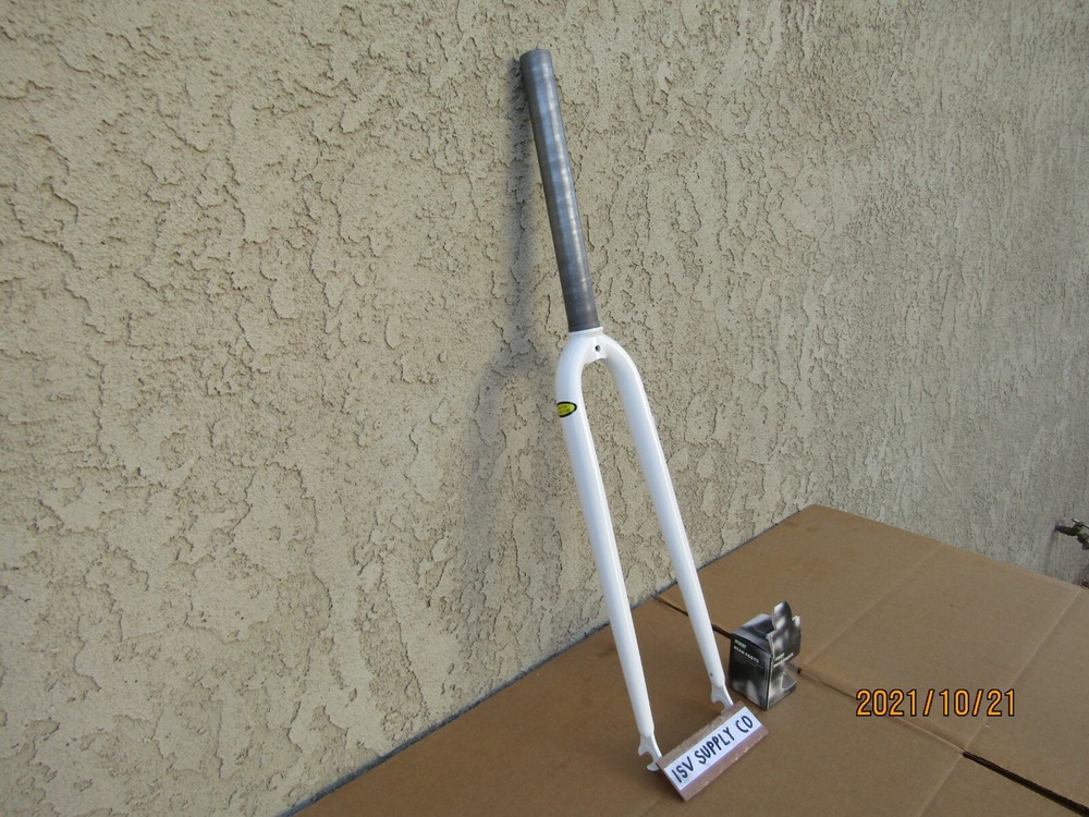 NEW BICYCLE THREAD LESS FORK & HEADSET FOR 700 mm FIXIE,OR ROAD BIKES