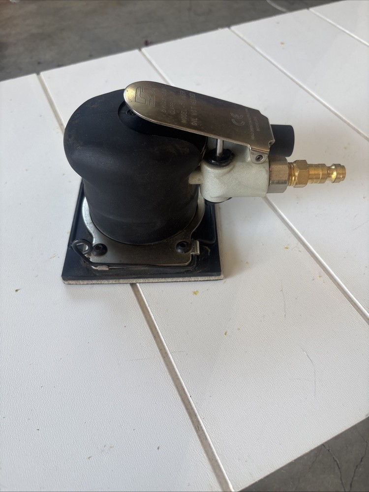 DYNABRADE 57920 Air Sheet Sander