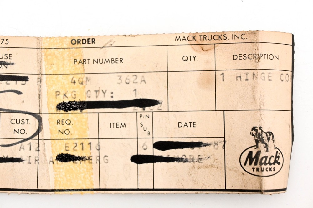 Mack 4QM362A Hinge Bracket NOS