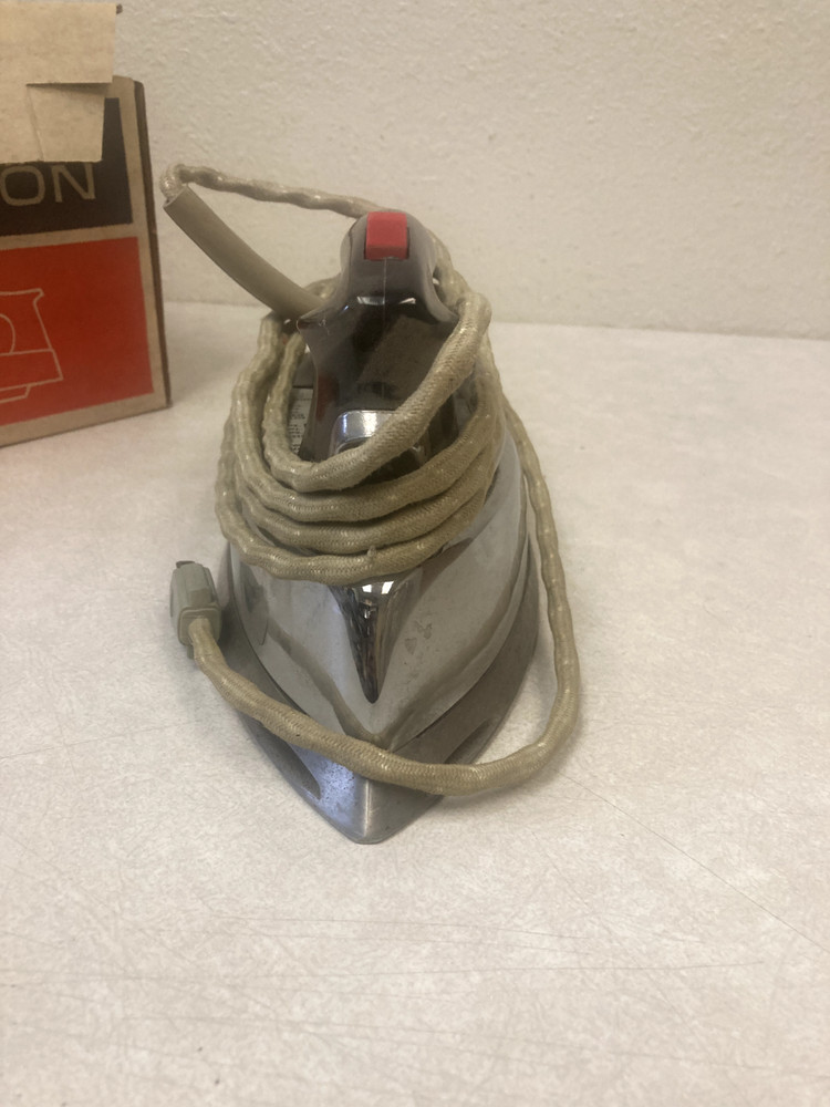model 4001 stream/dry iron
