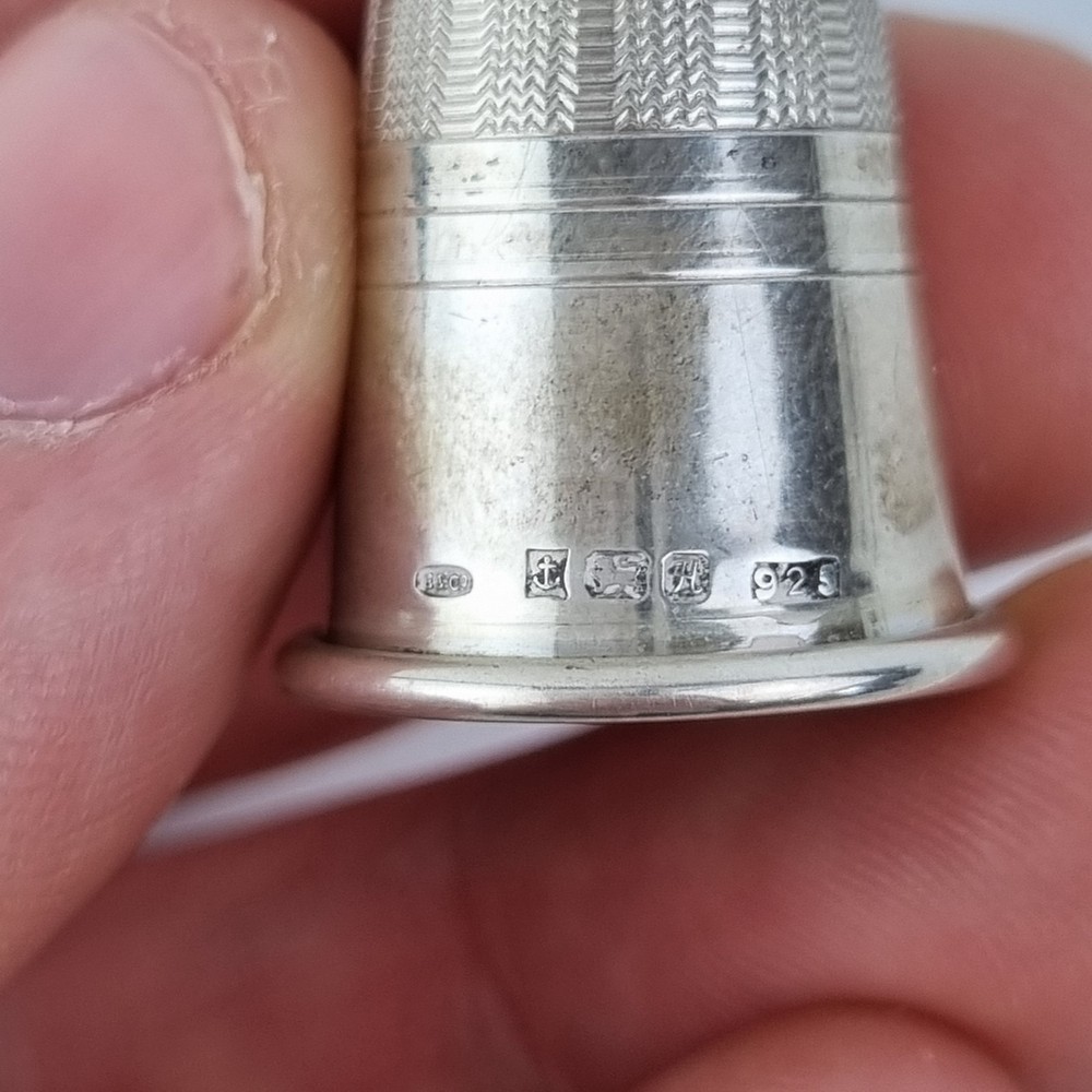 Vintage Solid Silver Thimble Birmingham 1982 W I Broadway & Co