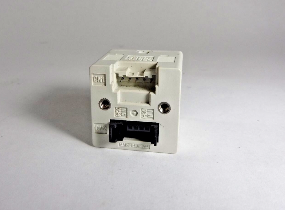 SMC PSE300 SUP 12-24VDC Class 2 Pressure Sensor