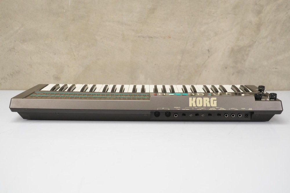 Korg Poly-800 Polyphonic Synthesizer w/ Filter Mods & Original Box #56009