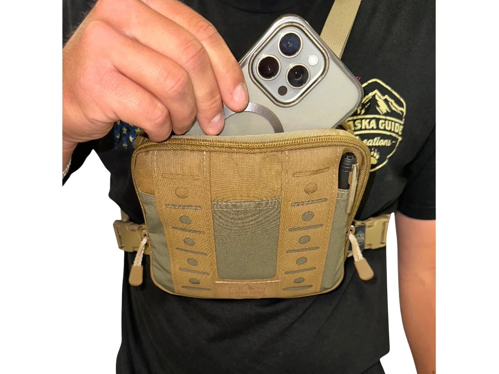 Alaska Guide Creations Rascal Mini Chest Pack Coyote Brown
